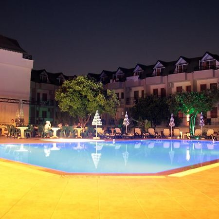 Ares Hotel ケメル エクステリア 写真