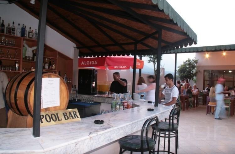 Ares Hotel ケメル エクステリア 写真